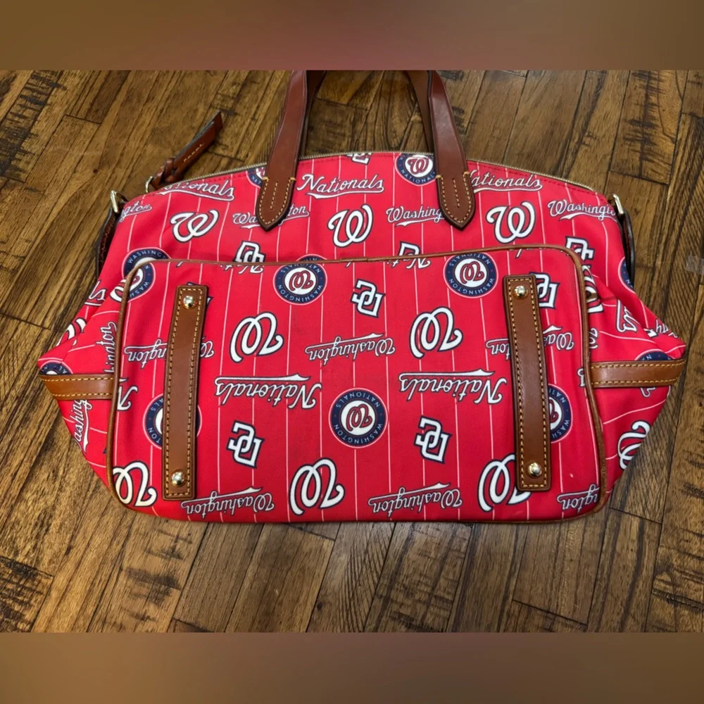 Dooney & Bourke MLB Washington National Arm Bag